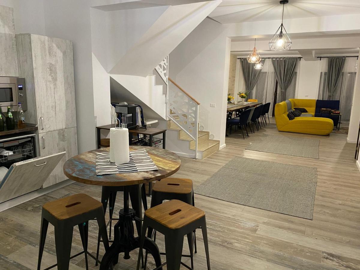 Casa Skadi, Zamora,Buşteni エクステリア 写真