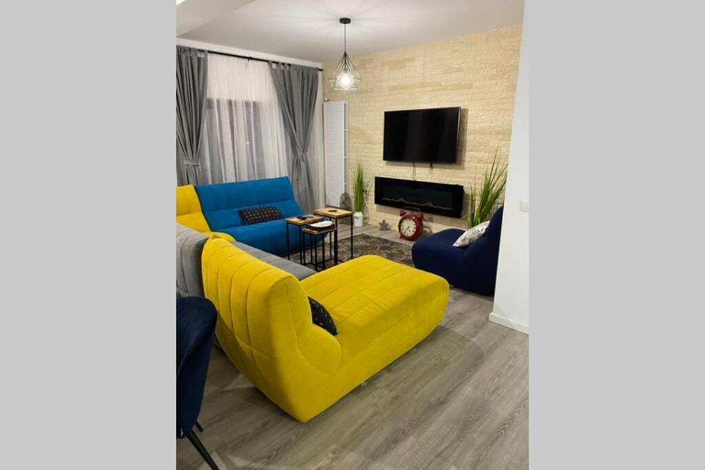 Casa Skadi, Zamora,Buşteni エクステリア 写真
