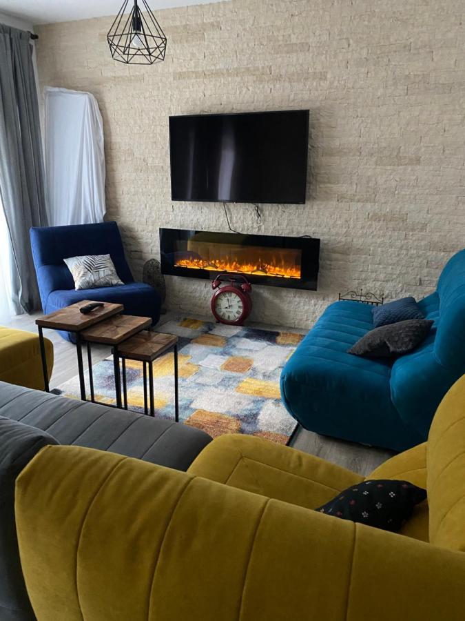 Casa Skadi, Zamora,Buşteni エクステリア 写真